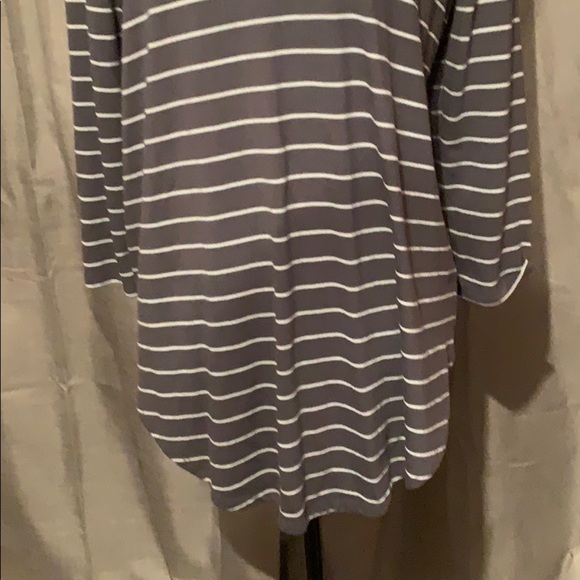 a.n.a 3/4 sleeve tunic - Picture 4 of 7